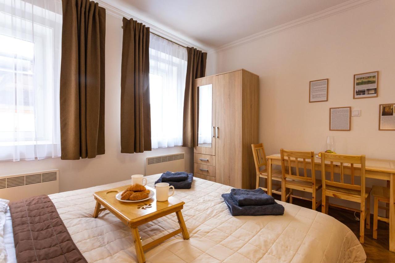 Peaceful Studio On Rynok Square Lemberg Exterior foto