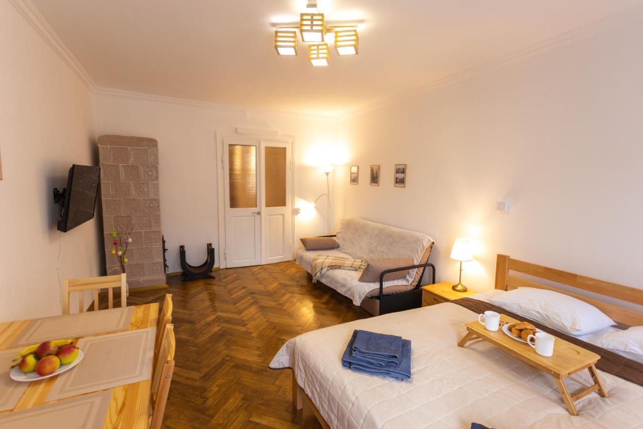 Peaceful Studio On Rynok Square Lemberg Exterior foto
